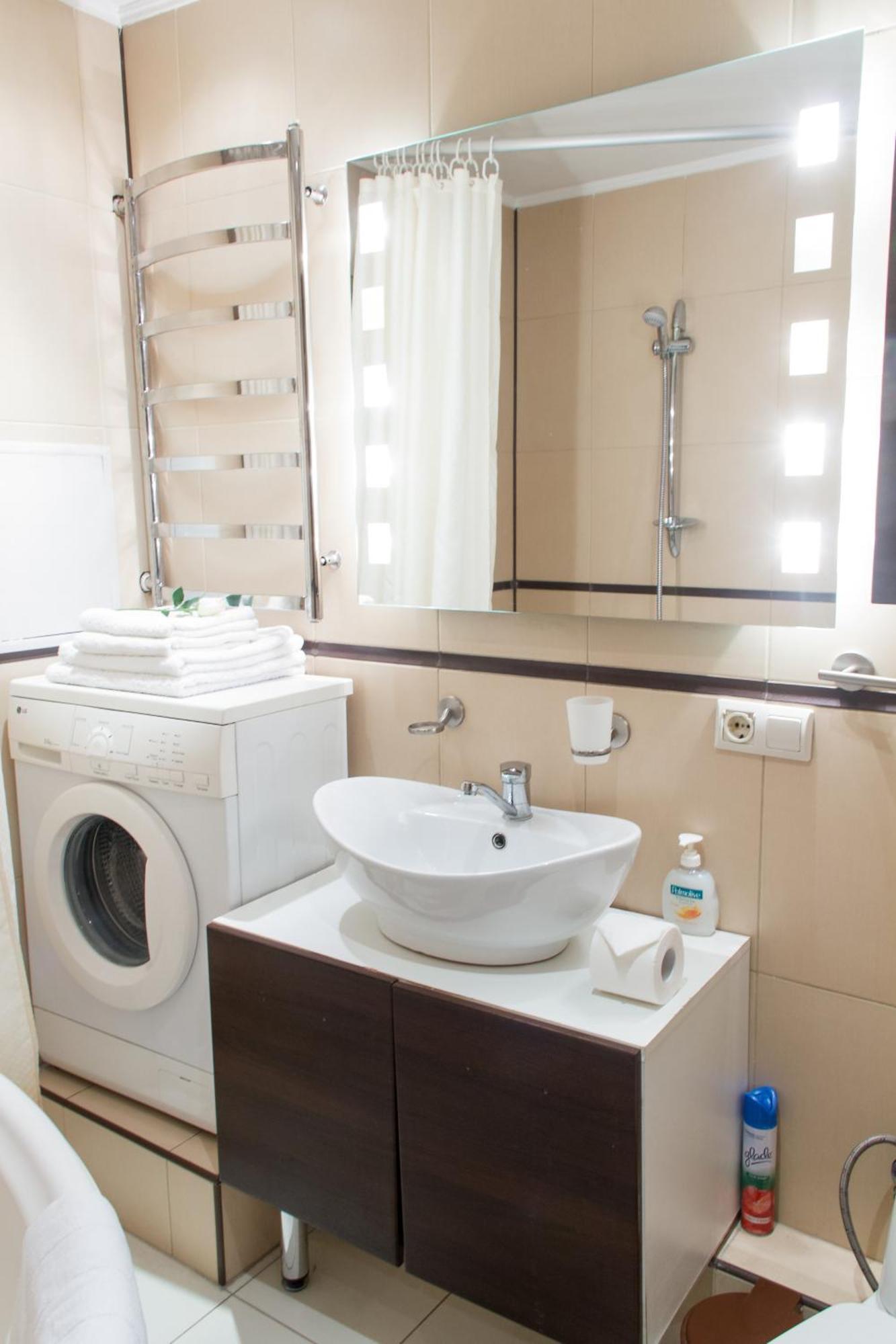 Alex Apartments Near Kreshatik St Kiev Ruang foto